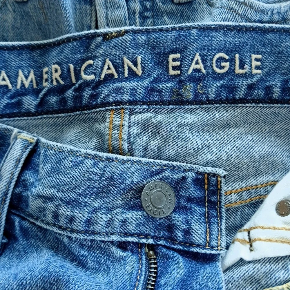 American Eagle Jeans Mens‎ 33x28 Blue Dad Jean 100% Cotton Embroidered Crest